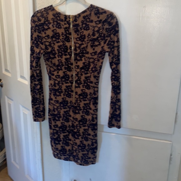 Windsor - Picture 2 of 3